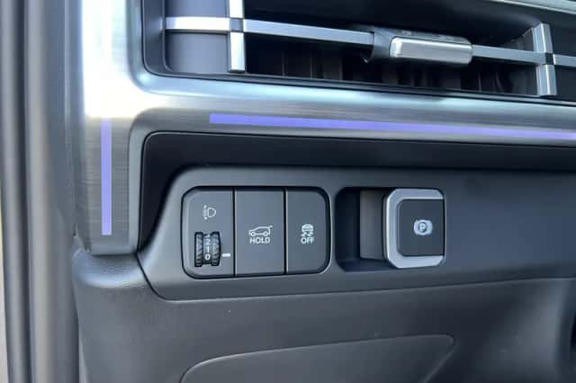 Hyundai Santa Fe (2025) thumbnail 33