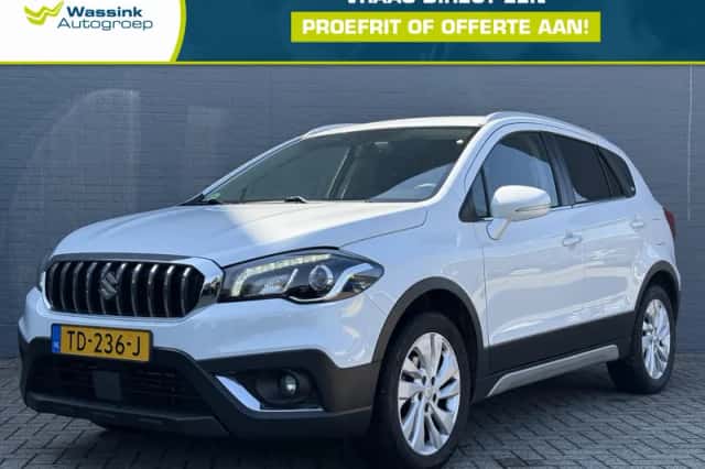 Suzuki S-Cross (2018) thumbnail 1