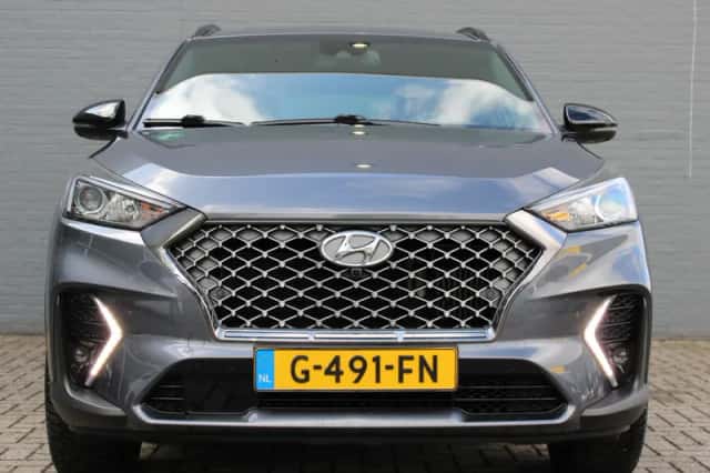 Hyundai Tucson (2019) thumbnail 3