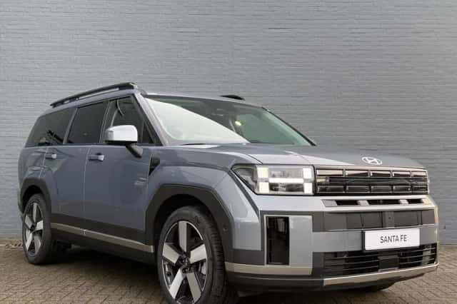 Hyundai Santa Fe (2025) thumbnail 2