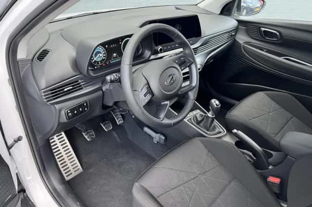Hyundai Bayon (2025) thumbnail 12