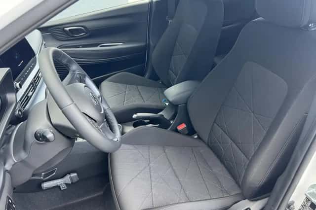 Hyundai Bayon (2025) thumbnail 13