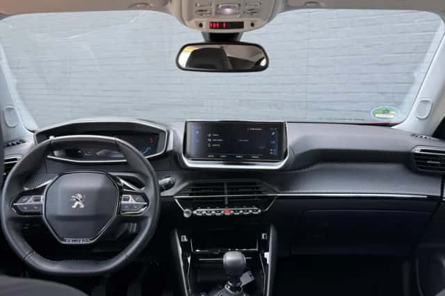 Peugeot 2008 (2020) thumbnail 17