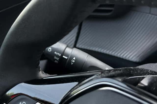 Peugeot 2008 (2020) thumbnail 20