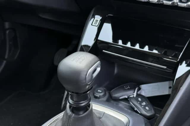 Peugeot 2008 (2020) thumbnail 29