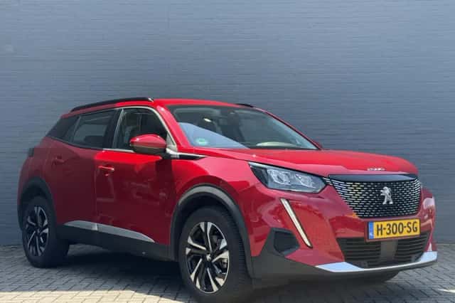 Peugeot 2008 (2020) thumbnail 4
