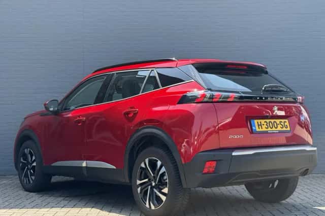 Peugeot 2008 (2020) thumbnail 8