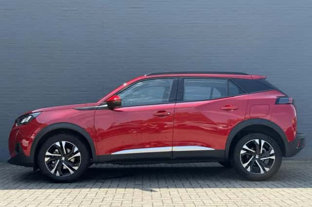 Peugeot 2008 (2020) thumbnail 9