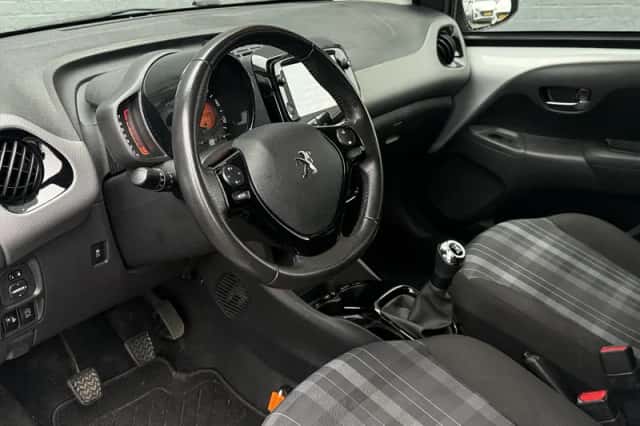 Peugeot 108 (2020) thumbnail 11