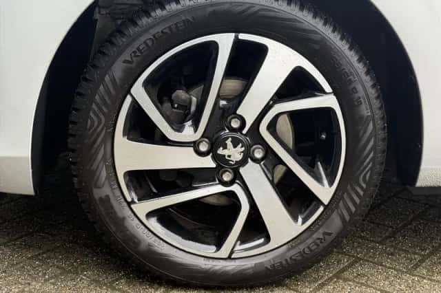 Peugeot 108 (2020) thumbnail 10