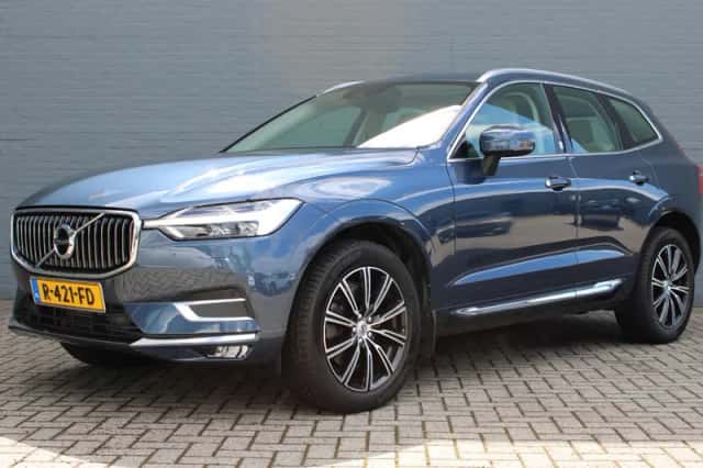 Volvo XC60 (2019) thumbnail 2