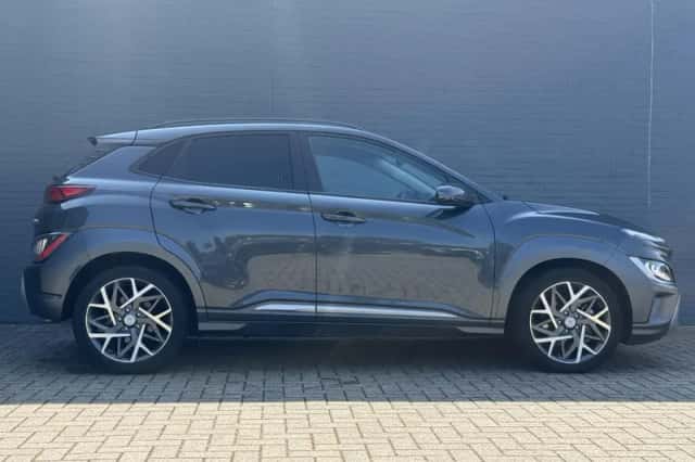 Hyundai Kona (2021) thumbnail 5