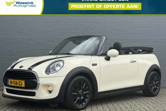 MINI Cooper (2019) thumbnail 1