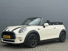 MINI Cooper (2019) thumbnail 2