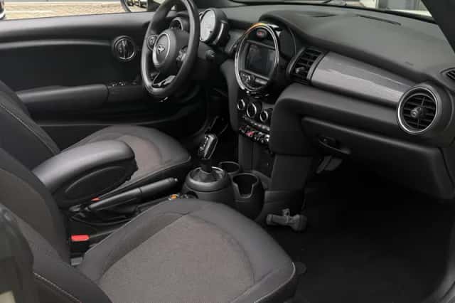 MINI Cooper (2019) thumbnail 14