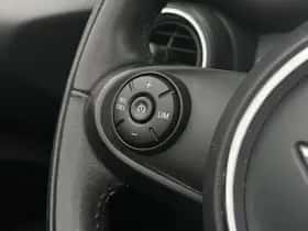 MINI Cooper (2019) thumbnail 23