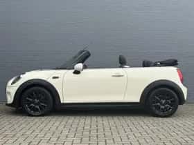 MINI Cooper (2019) thumbnail 4