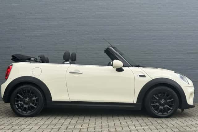 MINI Cooper (2019) thumbnail 8