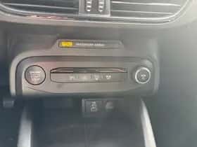 Ford Focus (2024) thumbnail 12