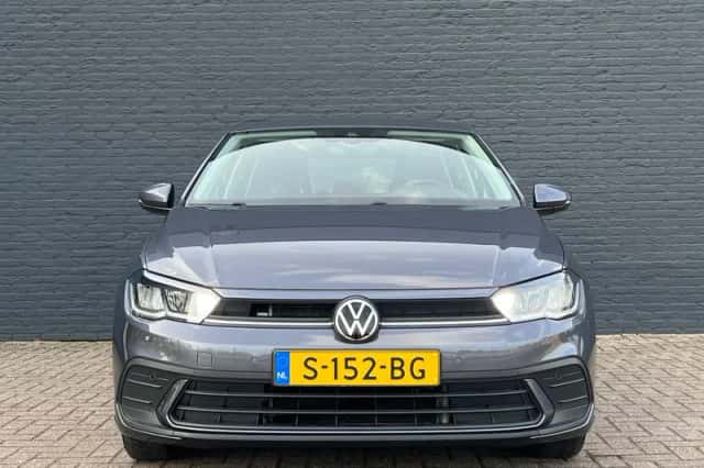 Volkswagen Polo (2023) thumbnail 3