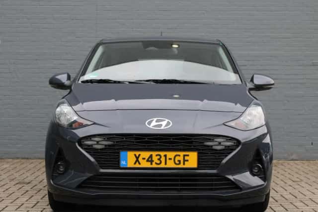 Hyundai i10 (2023) thumbnail 3