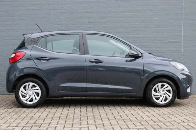 Hyundai i10 (2023) thumbnail 5