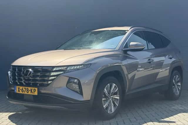 Hyundai Tucson (2023) thumbnail 2
