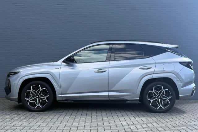 Hyundai Tucson (2021) thumbnail 9