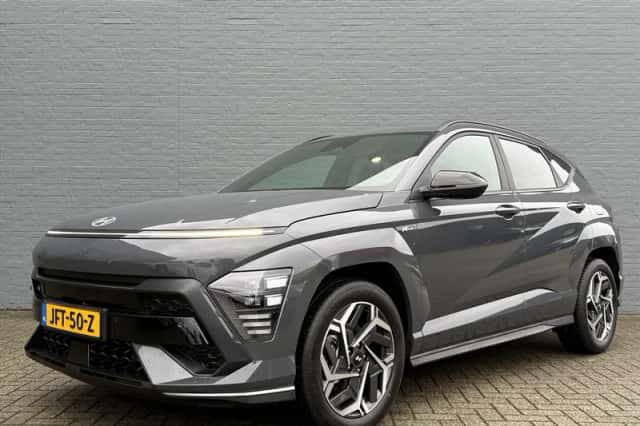 Hyundai Kona (2023) thumbnail 2