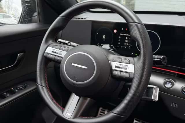 Hyundai Kona (2023) thumbnail 16