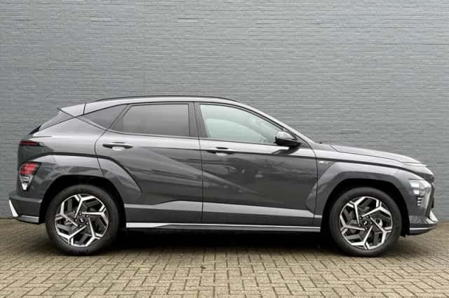 Hyundai Kona (2023) thumbnail 5