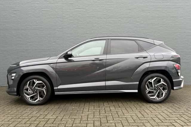 Hyundai Kona (2023) thumbnail 9