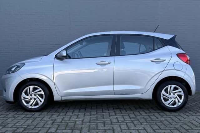 Hyundai i10 (2020) thumbnail 9