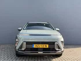 Hyundai Kona (2024) thumbnail 4