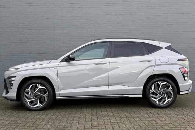 Hyundai Kona (2024) thumbnail 9