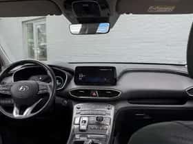 Hyundai Santa Fe (2023) thumbnail 16
