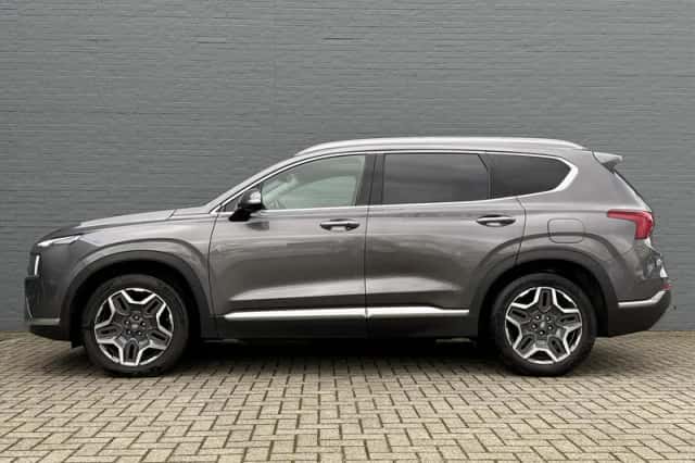 Hyundai Santa Fe (2023) thumbnail 8