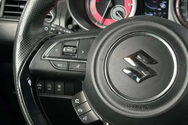 Suzuki Swift (2019) thumbnail 20