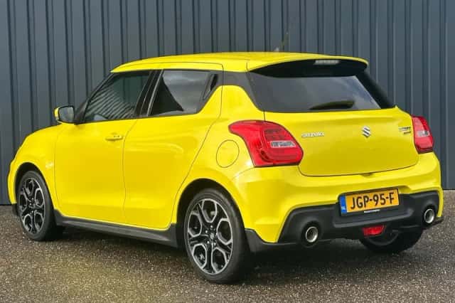 Suzuki Swift (2019) thumbnail 3