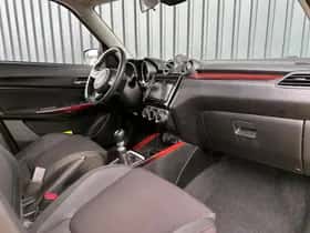 Suzuki Swift (2019) thumbnail 23