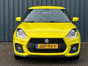 Suzuki Swift (2019) thumbnail 8