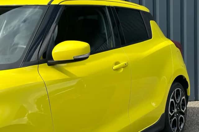 Suzuki Swift (2019) thumbnail 10