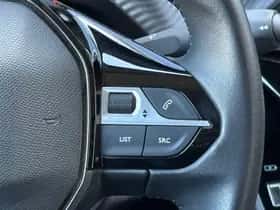 Peugeot e-2008 (2022) thumbnail 11