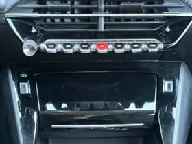 Peugeot e-2008 (2022) thumbnail 16