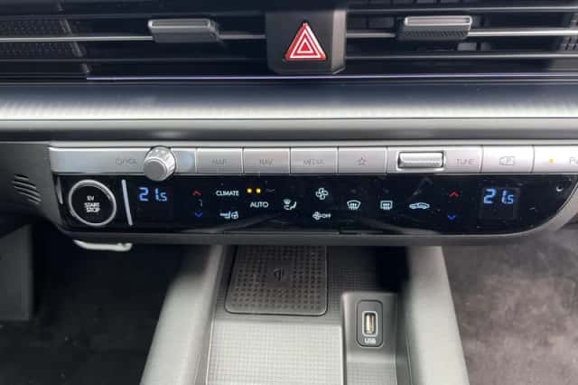 Hyundai Ioniq 6 (2025) thumbnail 18