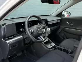 Hyundai Kona (2024) thumbnail 11