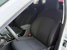 Hyundai Kona (2024) thumbnail 12
