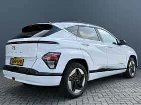 Hyundai Kona (2024) thumbnail 7