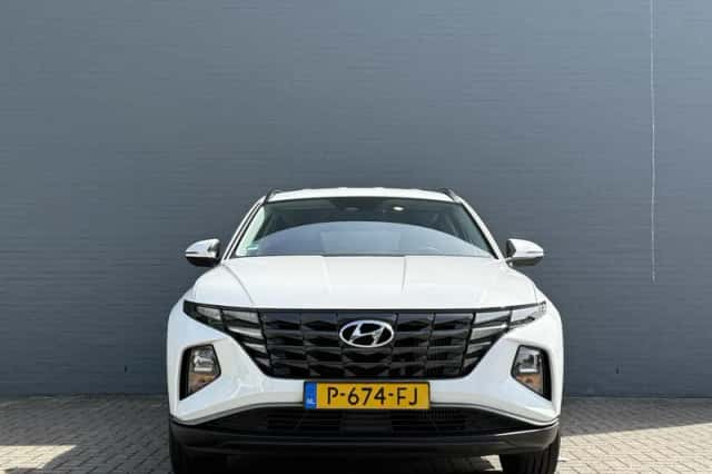 Hyundai Tucson (2022) thumbnail 3