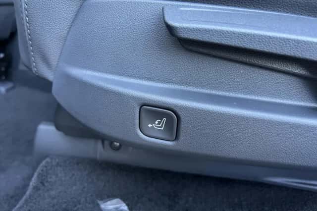 Hyundai Santa Fe (2025) thumbnail 12